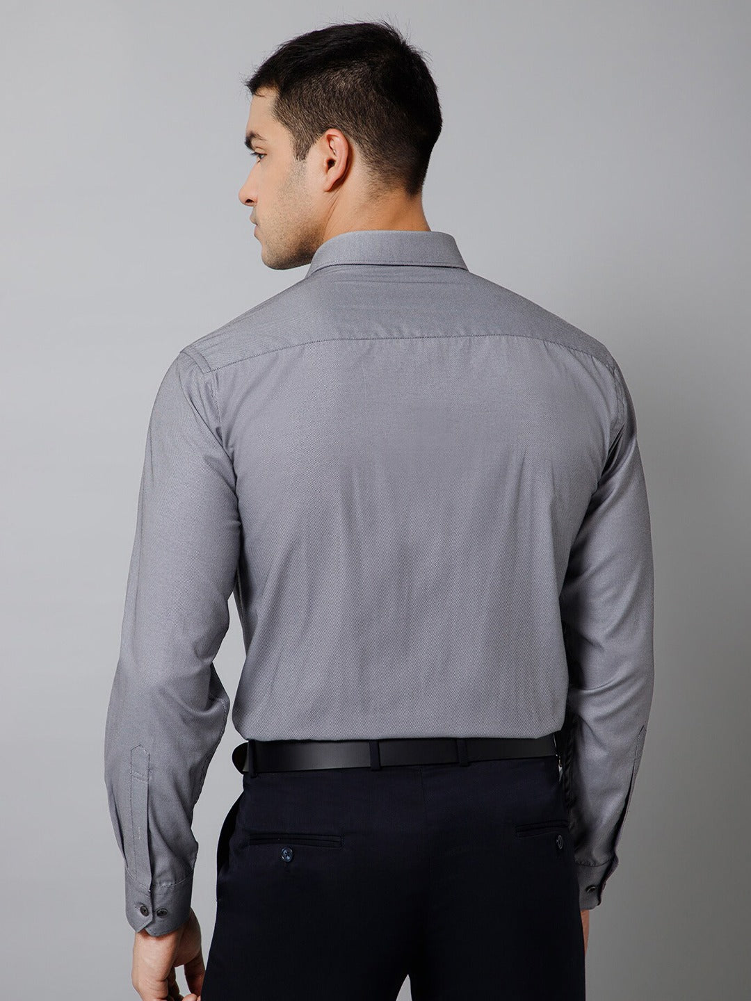 Spread Collar Comfort Formal Shirt