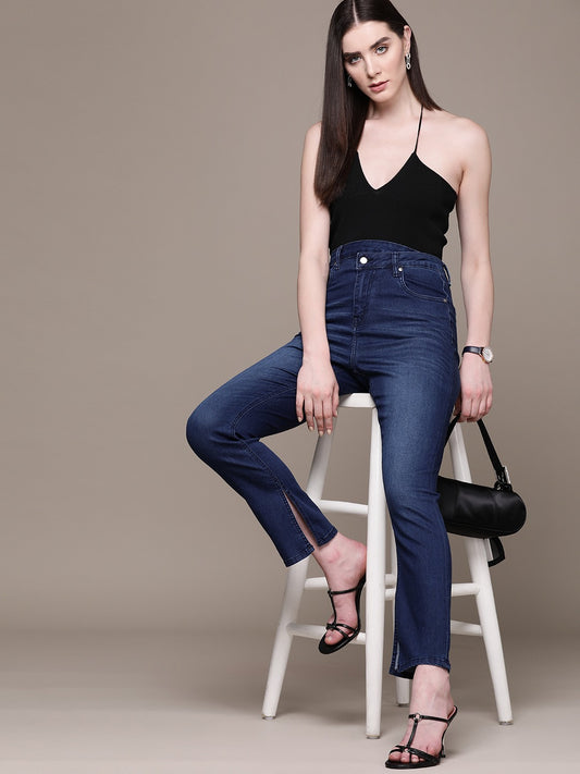 Women Denim Daze Straight Fit Mid-Rise Light Fade Stretchable Jeans