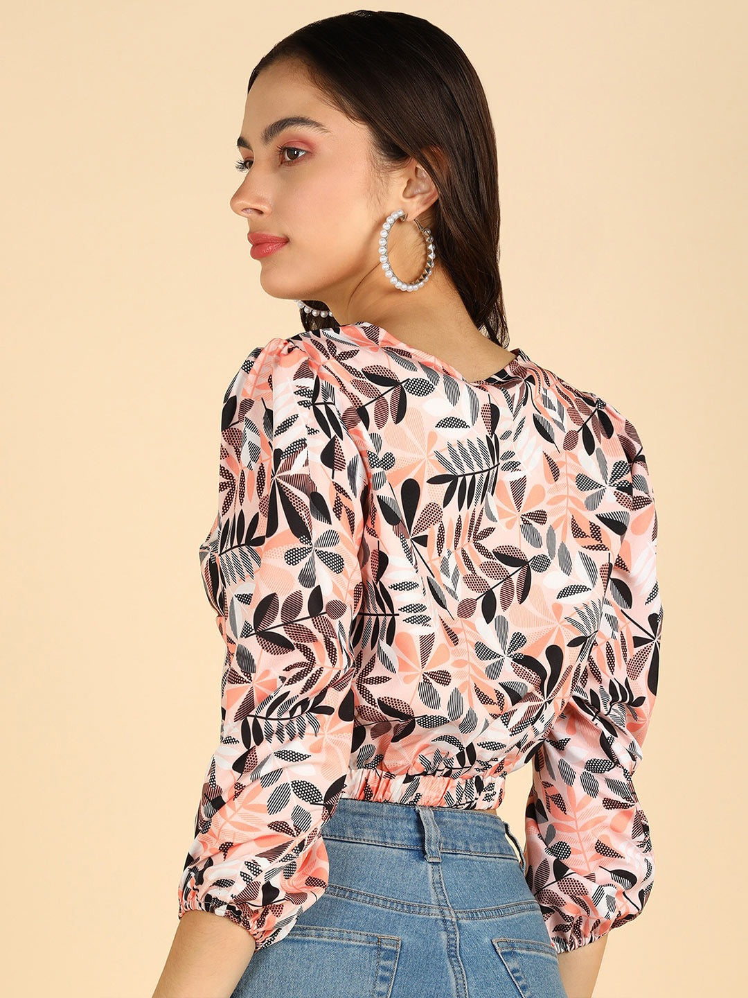 Floral Printed Twisted Crop Top