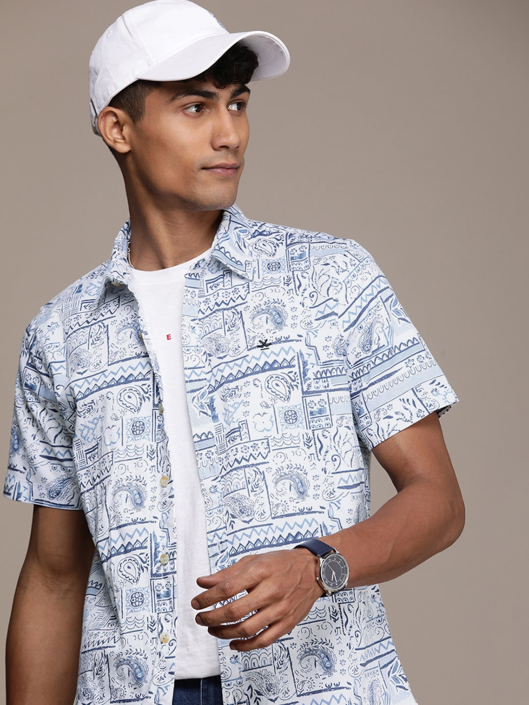 Slim Fit Ethnic Motifs Printed Casual Shirt