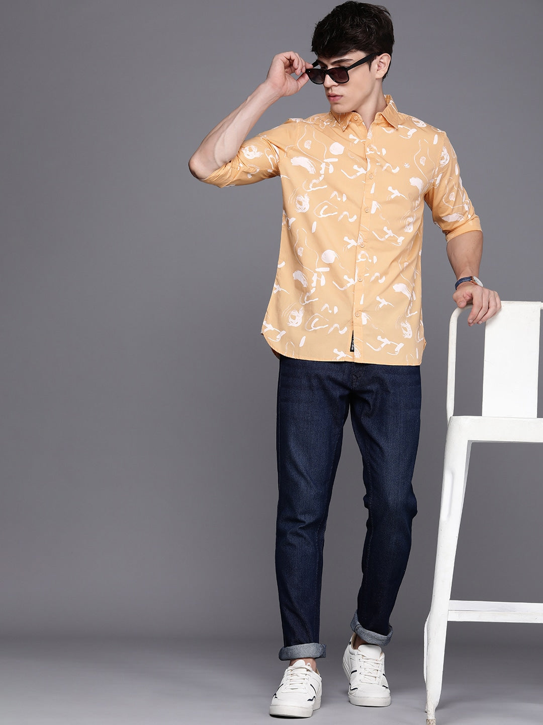Slim Fit Abstract Printed Pure Cotton Casual Shirt