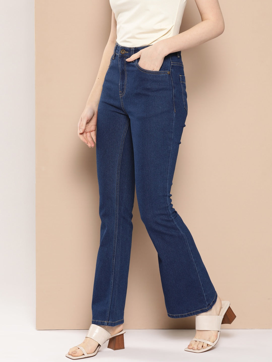 Women Blue Bootcut Stretchable Jeans